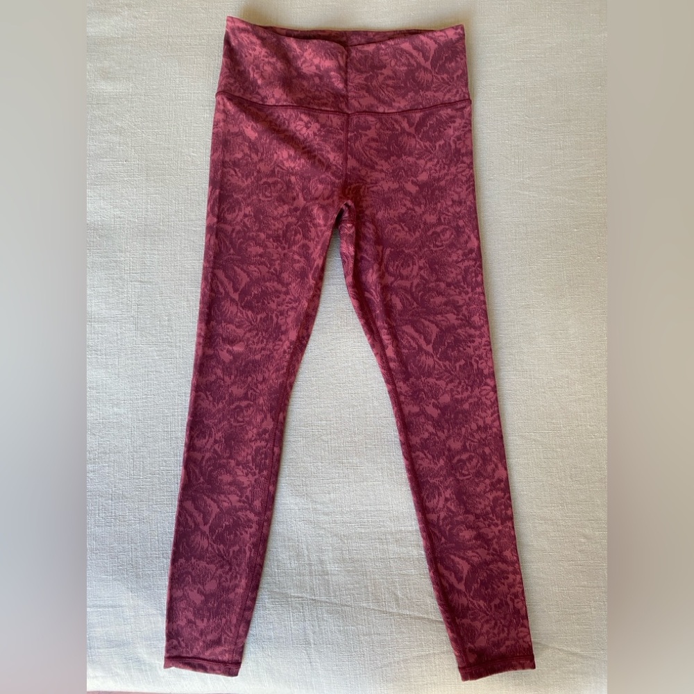 Athleta Women’s Yoga Pants, Size L, Beautiful Rose Pattern. 27 in. inseam